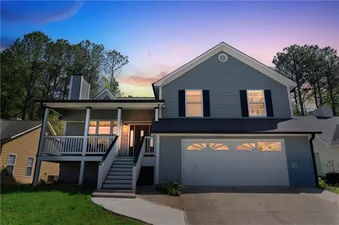 1035 Avalon Dr, Lawrenceville, GA 30044