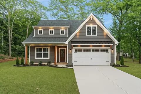 5260 Moore St, Stone Mountain, GA 30083