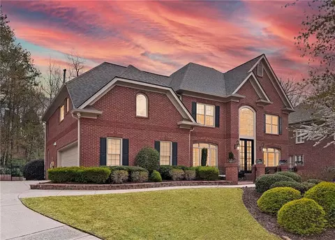 9250 Nesbit Lakes Dr, Alpharetta, GA 30022