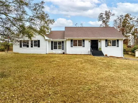 1828 Kellogg Creek Rd, Acworth, GA 30102
