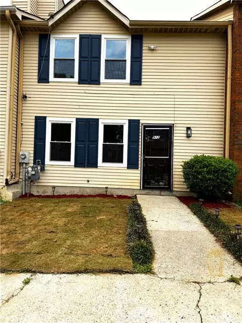 912 Holden Ln, Atlanta, GA 30349