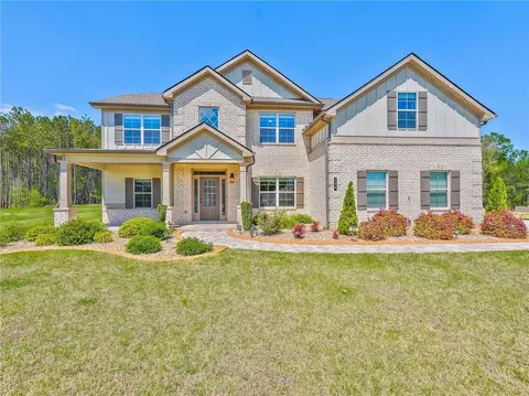125 Leverett Ct, Fayetteville, GA 30215