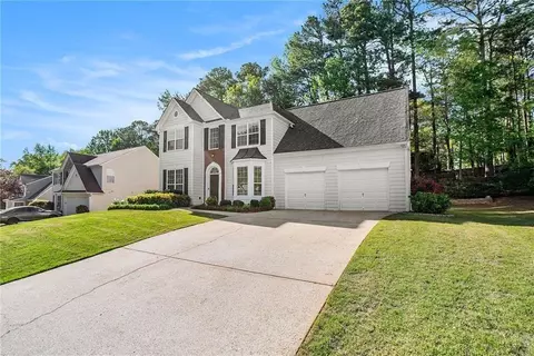 1916 Oakwood Grove Dr, Snellville, GA 30078