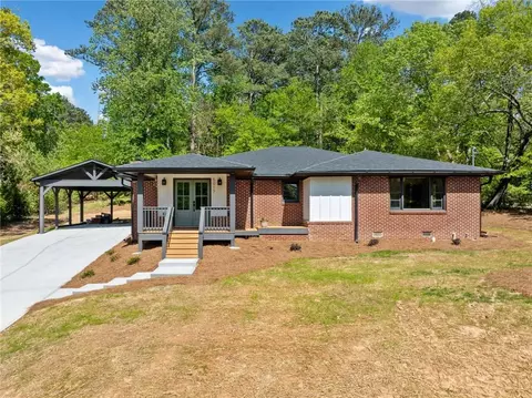 5017 Spring Hill Dr, Sugar Hill, GA 30518