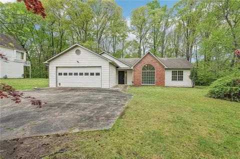 3719 Bomar Rd, Douglasville, GA 30135