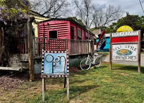 Exterior - 262 E Main St, Rutledge, GA 30663 photo 5 of 12