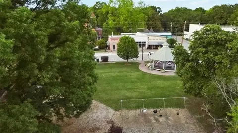 View/Area - 262 E Main St, Rutledge, GA 30663 photo 2 of 3