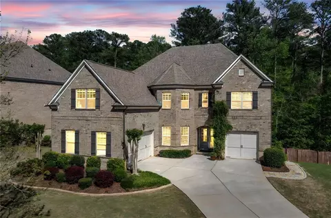2564 Walden Estates Dr, Marietta, GA 30062