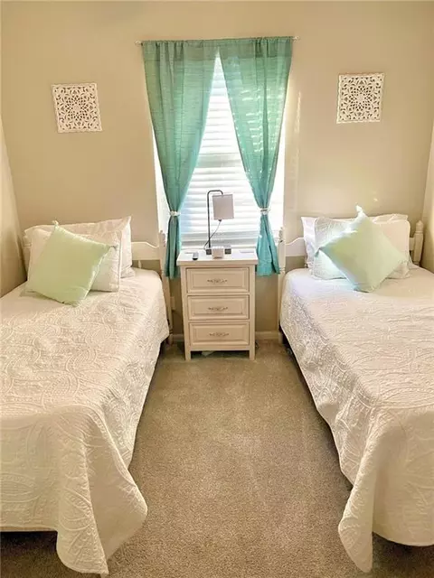 Bedroom - 1235 Riverside Dr #H2, Gainesville, GA 30501 photo 2 of 4