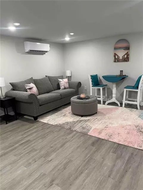 Living - 1235 Riverside Dr #H2, Gainesville, GA 30501 photo 1 of 2