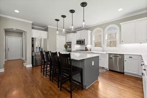 Kitchen - 65 Oakhurst Leaf Dr, Milton, GA 30004 photo 4 of 7
