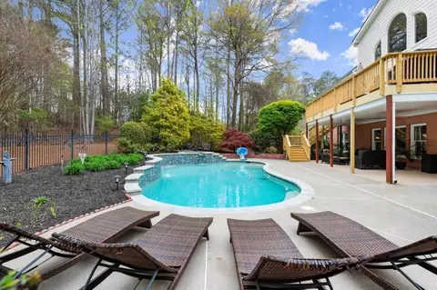 Exterior - 65 Oakhurst Leaf Dr, Milton, GA 30004 photo 20 of 27