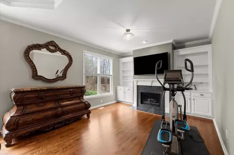 Living - 65 Oakhurst Leaf Dr, Milton, GA 30004 photo 3 of 5