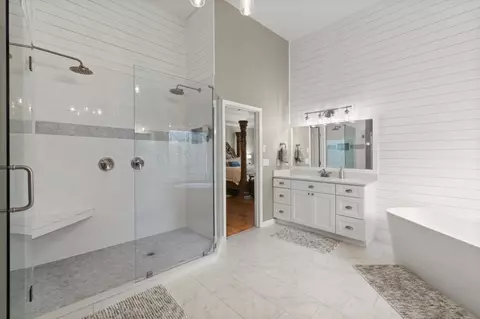 Bath - 65 Oakhurst Leaf Dr, Milton, GA 30004 photo 3 of 7