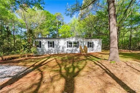 249 Woodpecker Ln, Nicholson, GA 30565