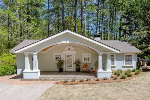 934 Pine Cir, Woodstock, GA 30189