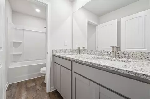 Bath - 342 Overlook Rd, Covington, GA 30014 photo 1 of 5