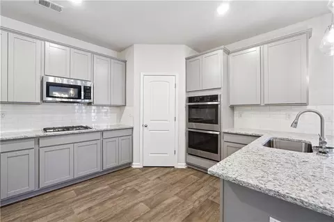 Kitchen - 342 Overlook Rd, Covington, GA 30014 photo 1 of 1