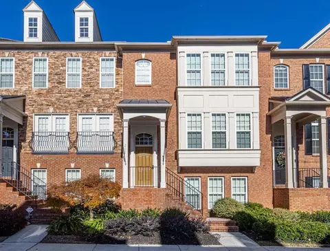 2775 Loftview Sq #8, Atlanta, GA 30339