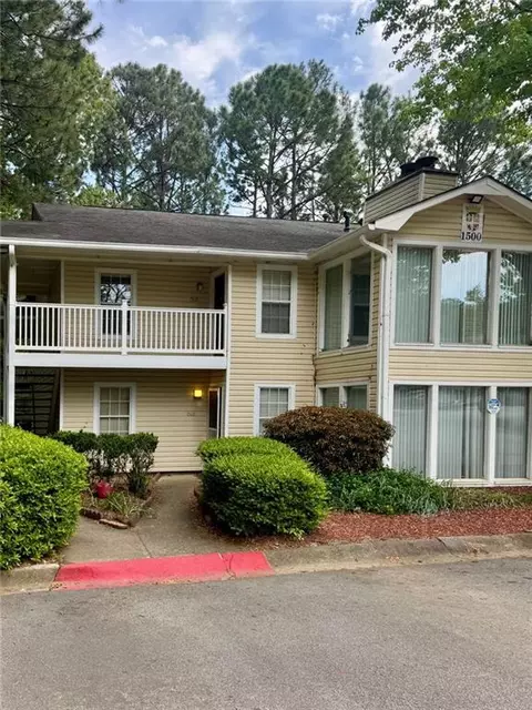 1504 Augusta Dr SE, Marietta, GA 30067
