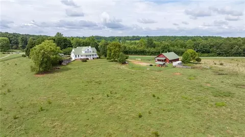 700 Chopped Oak Church Rd, Toccoa, GA 30577