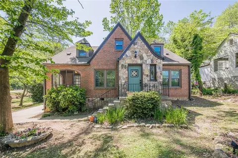 1884 Montrose Dr, East Point, GA 30344