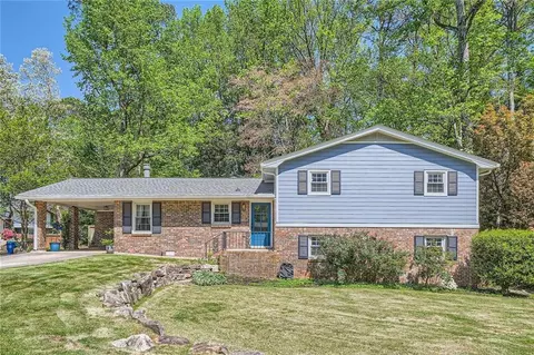 1461 Sanden Ferry Dr, Decatur, GA 30033