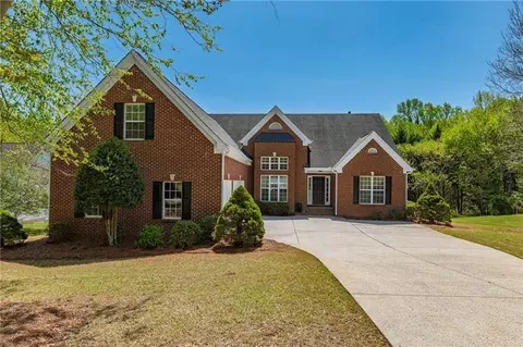 8760 Amberfield Dr, Gainesville, GA 30506