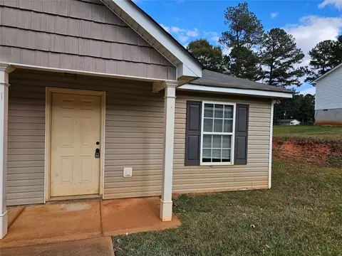 126 India Woods Dr, Gray, GA 31032