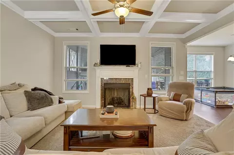 Living - 220 Jackson Ave, Braselton, GA 30517 photo 2 of 3