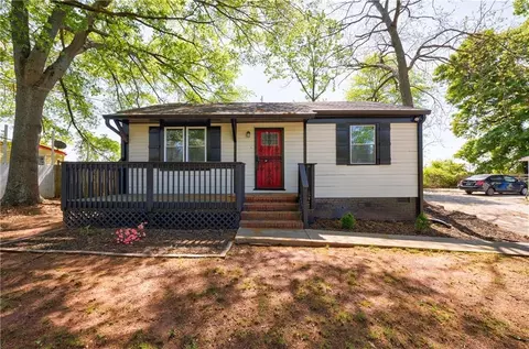 2077 Perkerson Rd, Atlanta, GA 30310