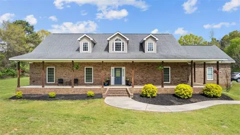 745 Pleasant Valley Rd, Silver Creek, GA 30173