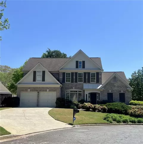 2384 Briarleigh Way, Dunwoody, GA 30338