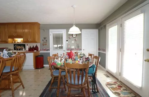 Dining - 3753 Maple Forge Ln, Gainesville, GA 30504 photo 2 of 2