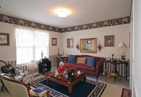 Living - 3753 Maple Forge Ln, Gainesville, GA 30504 photo 1 of 3