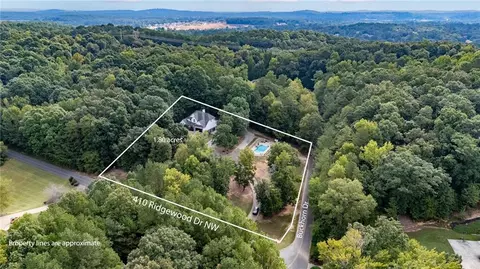 410 Ridgewood Dr NW, Calhoun, GA 30701