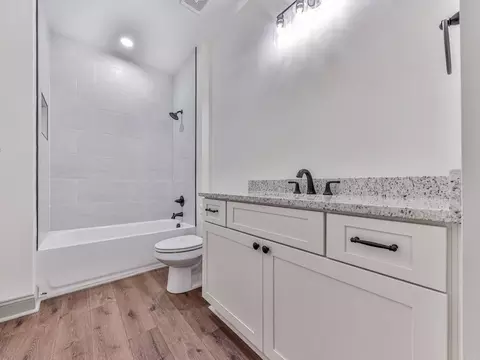Bath - 397 Cutoff Rd, Jasper, GA 30143 photo 1 of 3