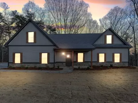 Exterior - 397 Cutoff Rd, Jasper, GA 30143 photo 2 of 3