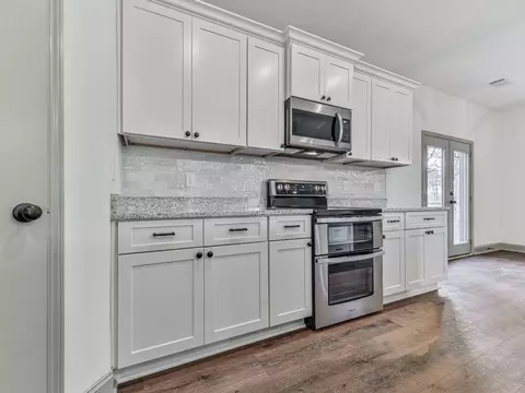 Kitchen - 397 Cutoff Rd, Jasper, GA 30143 photo 3 of 4