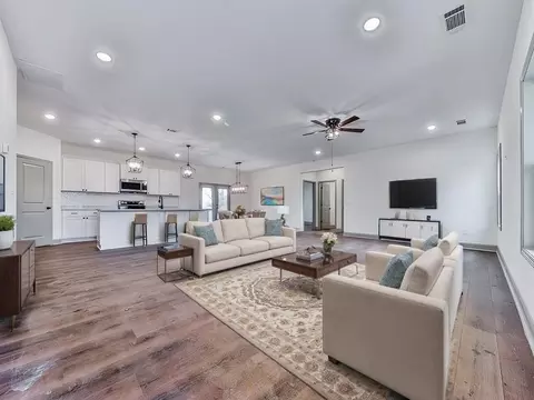 Living - 397 Cutoff Rd, Jasper, GA 30143 photo 1 of 5
