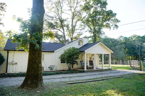 1024 Collard Valley Rd, Cedartown, GA 30125