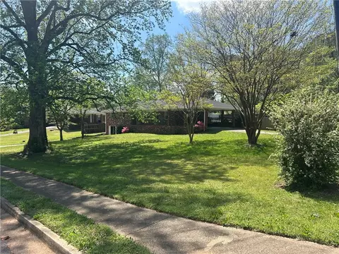 2667 Wenatchee Dr, Marietta, GA 30066