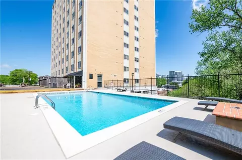 2285 Peachtree Rd NE #604, Atlanta, GA 30309