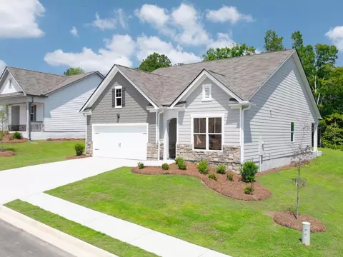 461 Majestic Oak Cir, Dallas, GA 30132