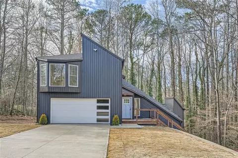3214 Cedar Bluff Dr NE, Marietta, GA 30062