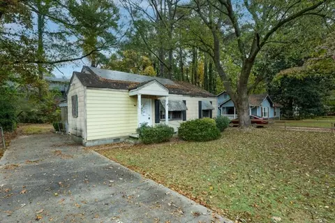 3074 Delowe Dr, Atlanta, GA 30344