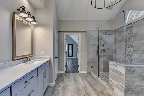 Bath - 3237 Birkdale Ave, Duluth, GA 30097 photo 2 of 11