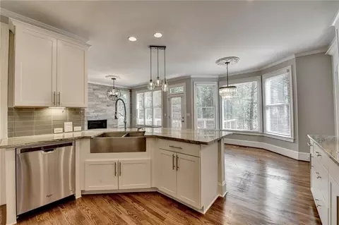 Kitchen - 3237 Birkdale Ave, Duluth, GA 30097 photo 8 of 12