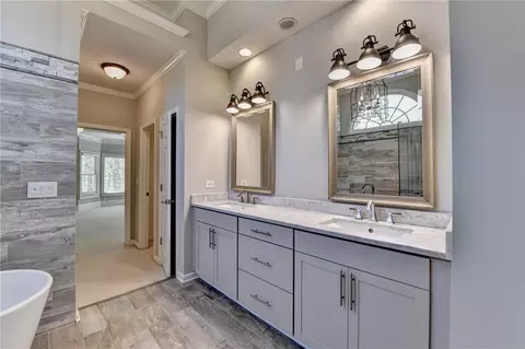 Bath - 3237 Birkdale Ave, Duluth, GA 30097 photo 5 of 11