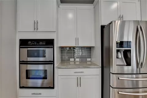 Kitchen - 3237 Birkdale Ave, Duluth, GA 30097 photo 7 of 12